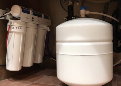 Reverse Osmosis Water Filtration System installed under sink 0013